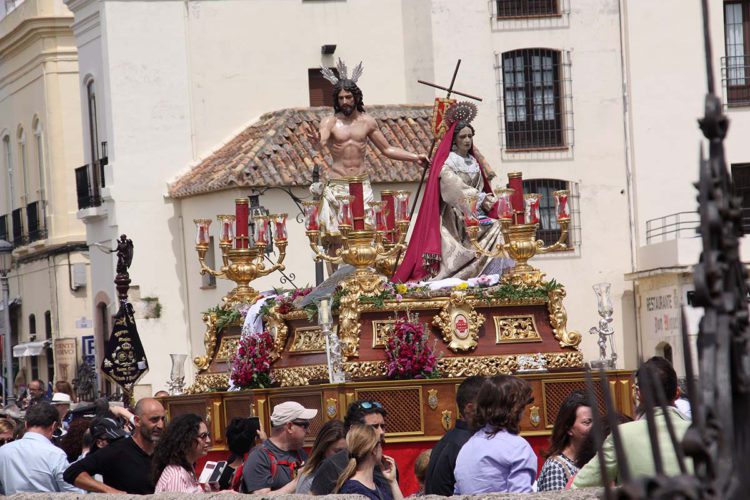 La nueva imagen del Cristo le da más solemnidad y vistosidad al Domingo de Resurrección