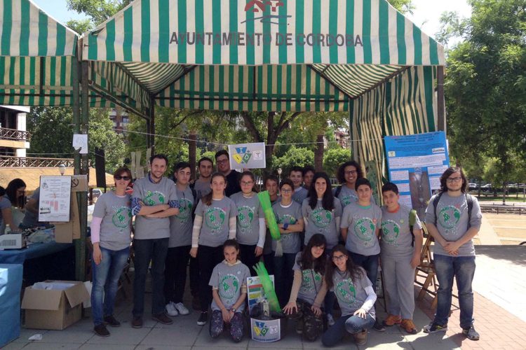 Con 12 años exponen sus inventos en el Paseo de la Ciencia de Córdoba