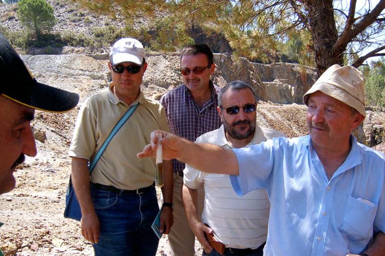 Este viernes se ofrece un homenaje a los desaparecidos profesores Andrés Castro y Juan Miguel López dentro de la Bienal de Cine Científico