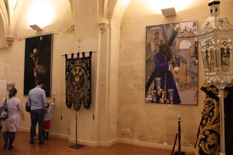 Padre Jesús conmemora el 75 aniversario de la bendición de su titular con una exposición sobre su historia