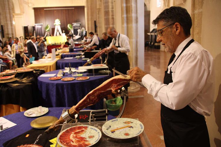 La Casa del Jamón y Turismo Ronda presentan las bases del XVI Concurso Nacional de Cortadores de Jamón