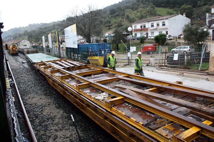 Fomento desarrolla diez actuaciones en la línea de tren Bobadilla-Ronda-Algeciras
