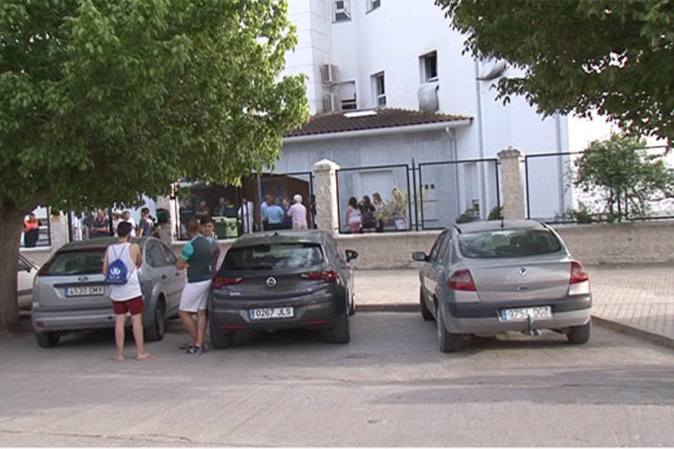 Mueren dos ancianos en un incendio en una residencia de mayores de Olvera