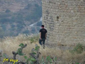 Un joven al borde del cortado. Foro Juan Manuel Vega.