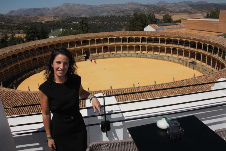 Mariana Márquez, directora del Hotel Catalonia: «hemos buscado que la decoración y que el servicio estén acordes con la esencia de Ronda»