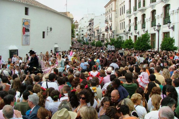 La Asociación de Peñas reclamará el lunes por escrito al Ayuntamiento que mantenga la fecha de la Feria en septiembre