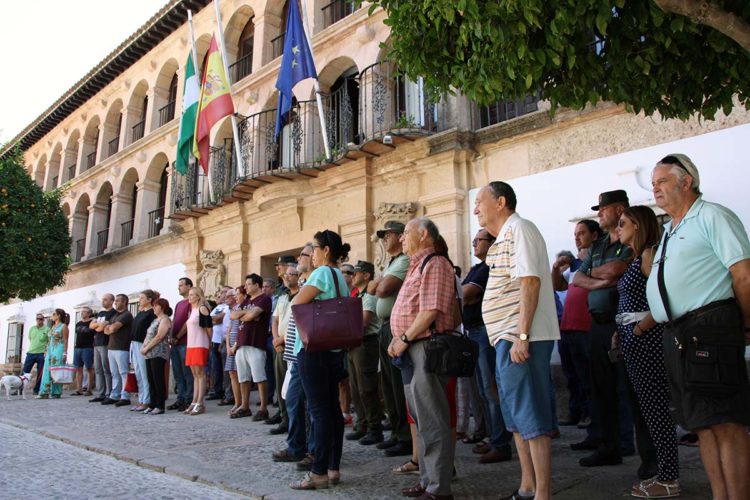 Ronda condena los atentados terroristas de Barcelona en los que han fallecido de momento 14 personas