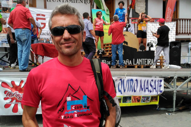 El corredor Curro Bombarely del Club Ascari-Harman Trail Running queda tercero en Veteranos en la CxM Zenete de Sierra Nevada