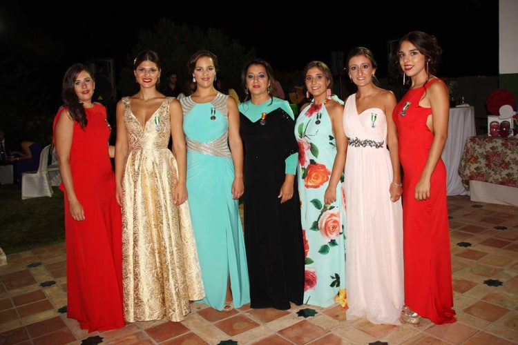 La presidenta de los festejos celebra su nombramiento junto a las Damas Goyescas y amigos