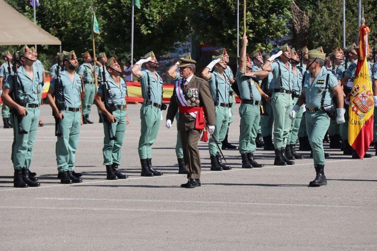 La Legión cierra los actos de su 97 aniversario con una formación en el acuartelamiento de Montejaque