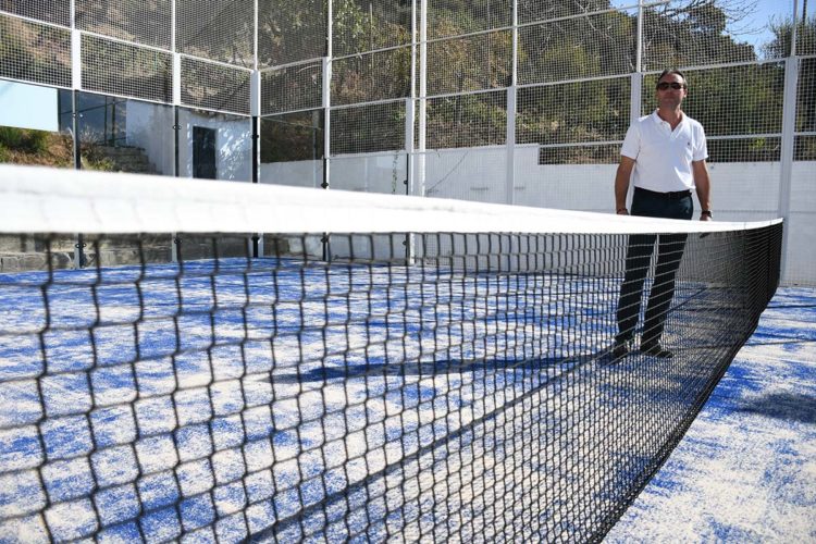 Jubrique finaliza los trabajos de su pista de pádel con una inversión de la Diputación de 33.000 euros