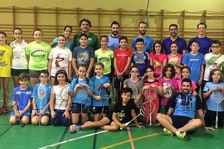 El Club Bádminton Ascari Ronda mantiene una intensa actividad participando en varias copeticiones