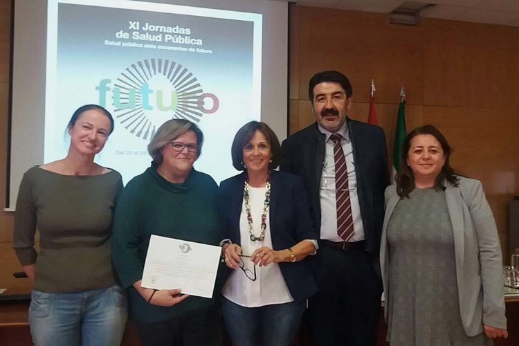 Profesionales del Área de Gestión Sanitaria Serranía reciben un premio de salud pública por una comunicación científica