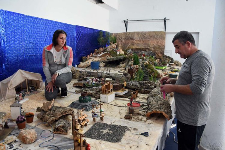 Realizan en Alpandeire uno de los belenes más grandes de la Serranía de Ronda