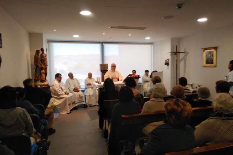 Bendición y primera misa en la capilla del nuevo Hospital de la Serranía