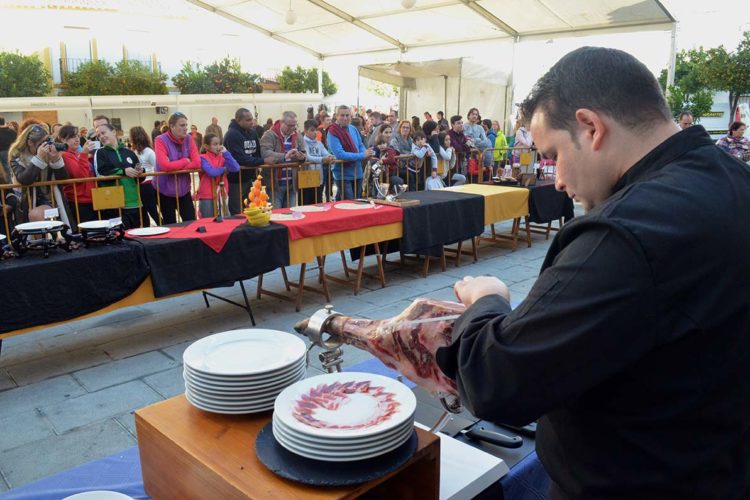 Presentan la VII edición del Concurso de Corte de Paleta que tendrá lugar el 6 de diciembre en Faraján