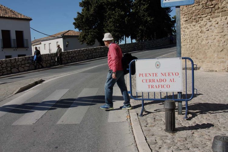 El Grupo Municipal del PP se reúne con la Plataforma de Afectados por el Corte del Puente Nuevo y secundará la manifestación