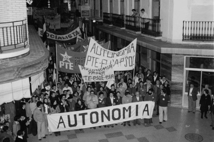 Nuestra historia: Los rondeños no se manifestaron el 4-D; por un error reclamaron la plena autonomía para Andalucía un mes antes