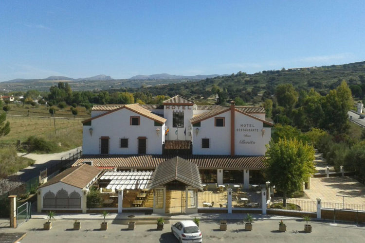 Agentes de la Policía Local evitan esta madrugada un robo en un establecimiento hotelero