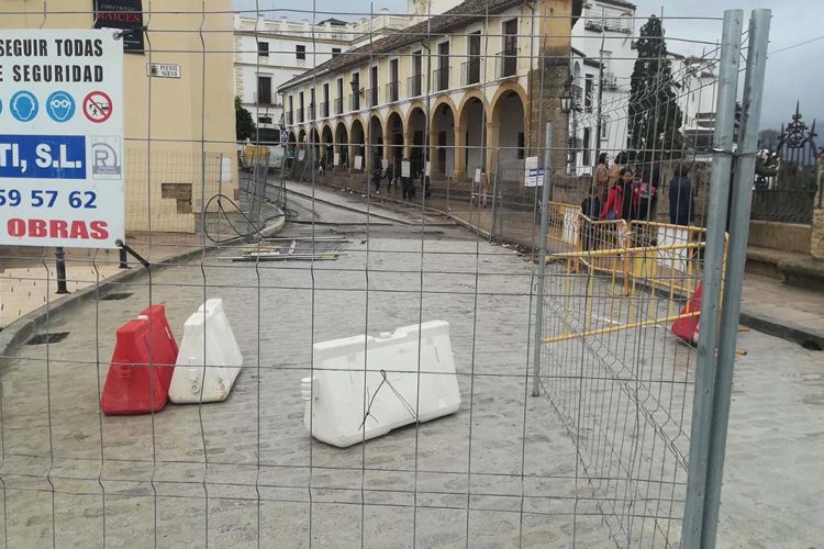 Finaliza el plazo de 40 días dado por el Tripartito para terminar las obras y el Puente Nuevo sigue cerrado