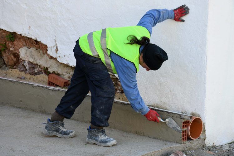 Alpandeire pone en marcha obras para mejorar la accesibilidad en sus calles