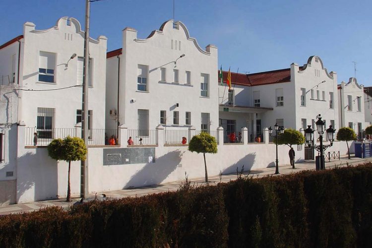 La Junta invierte 319.000 euros en renovar el sistema de calefacción del colegio Virgen de la Aurora de Arriate