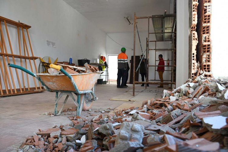 Genalguacil mejora las instalaciones de su gimnasio municipal