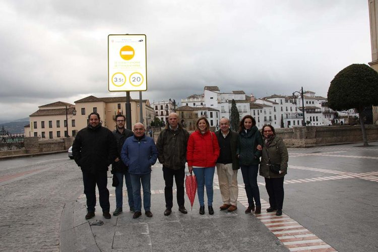 El PP anuncia que suspenderá el «decretazo» de cortar el Puente Nuevo si vuelve a gobernar