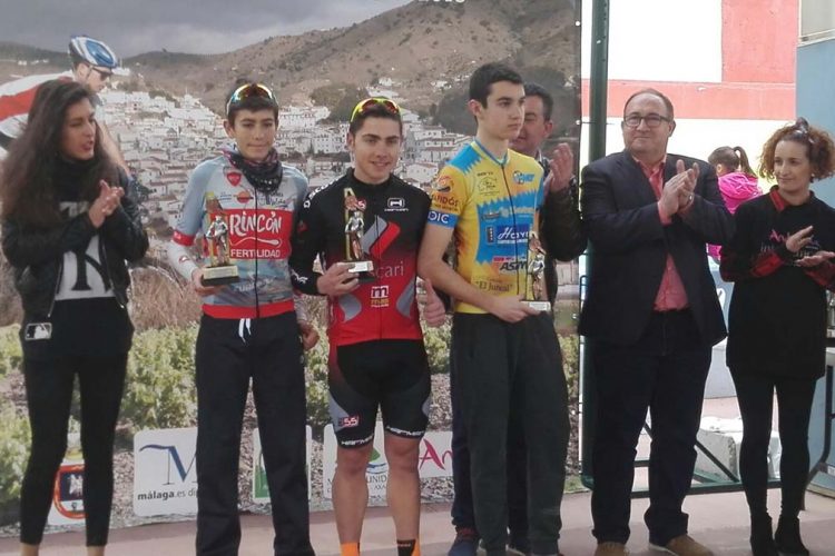 Gran actuación del Ascari-Harman Team en las competiciones ciclistas celebradas en El Borge y en Quéntar