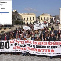 Imagen de la multitudinaria manifestación contra el corte del Puente Nuevo.