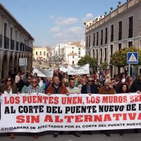 Comunismo y corte del Puente Nuevo o libertad