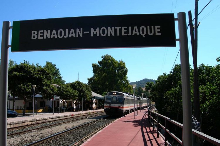 Queda suspendida la línea del tren entre Jimera de Líbar y Benaoján por desprendimientos de rocas sobre la vía