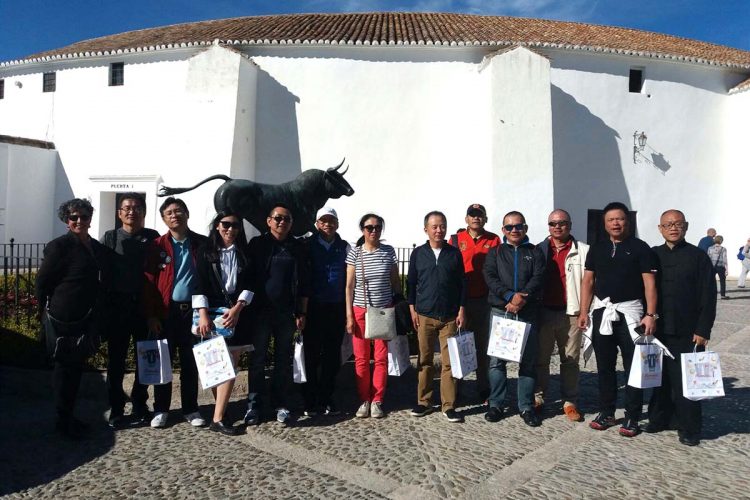 Directivos de quince agencias de viaje de China visitan Ronda para conocer sus encantos