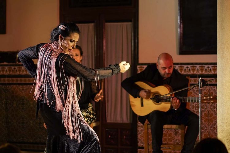 El grupo Ronda Flamenca ofrece en el Museo Lara y en el Casino su espectáculo ‘Raíces’