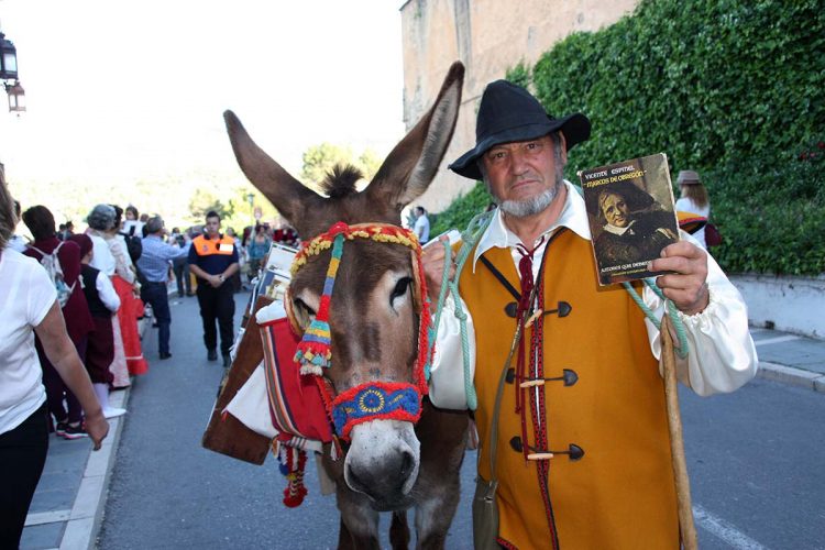 Cultura entrega a los centros educativos ejemplares del libro ‘Marcos de Obregón’ en su quinto centenario