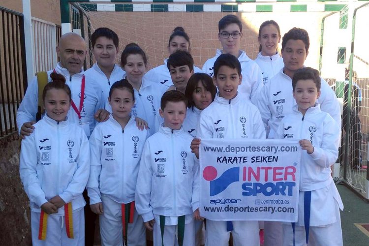 La Escuela de Kárate Seiken logra numerosas medallas en las competiciones provinciales de Istán y de Algarrobo