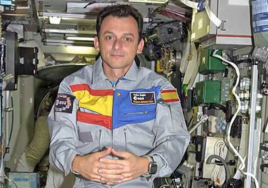 El primer ministro astronauta (o viceversa)