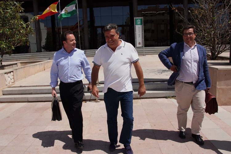 El PP pide explicaciones al PSOE después de que la Fiscalía pida nueve años de cárcel para el alcalde de Pujerra