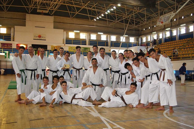 Los karatecas del Club Bushido participaron en la Gran Gala de Artes Marciales dejando una magnífica impresión