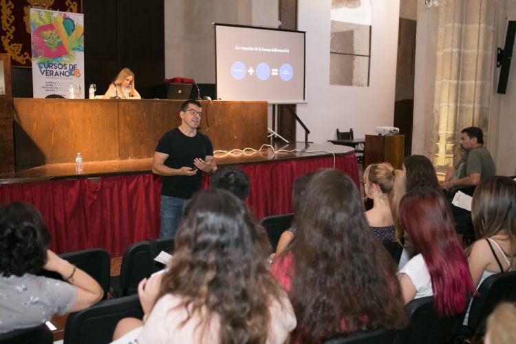 Cursos de Verano de la UMA, Manuel Marlasca: “El tratamiento de sucesos en televisión no es todo lo deseable que debería ser»