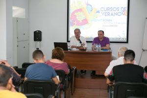 Ponencia de Javier Aroca sobre el centenario de la Asamblea Andalucista.