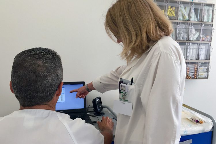 El Área Sanitaria Serranía culmina la implantación de la petición analítica electrónica en el Hospital de Ronda