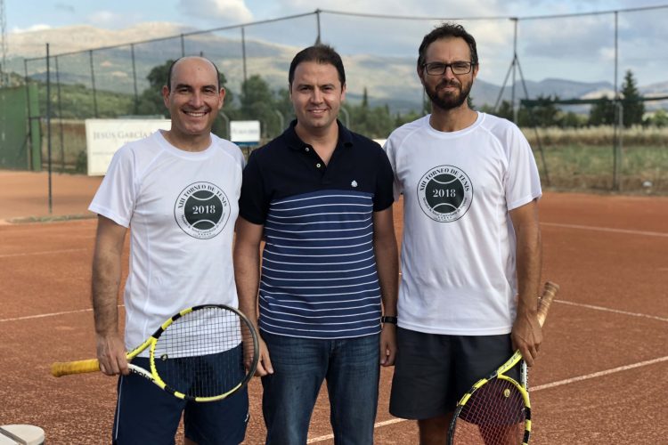 Éxito deportivo y de participación en el XIII Torneo de Tenis Morales & Arnal que ganó Vicente Vives