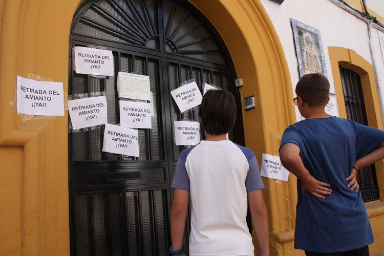 La Junta comunica a la AMPA del colegio Virgen de la Paz que el amianto no se retirará hasta Navidades o verano de 2019