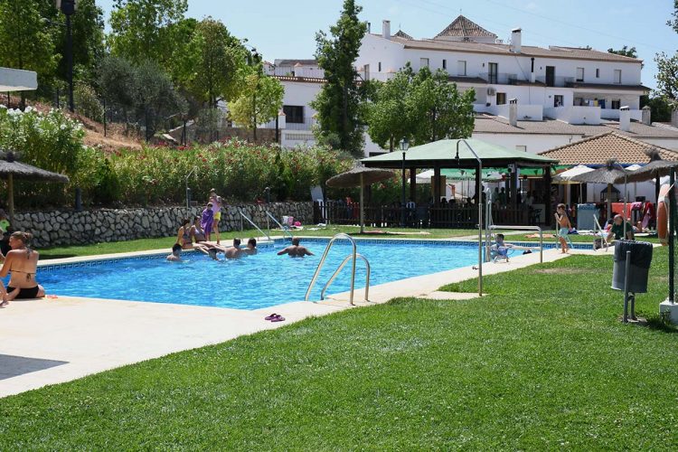 La Piscina Municipal de Parauta, un oasis a quince minutos de Ronda