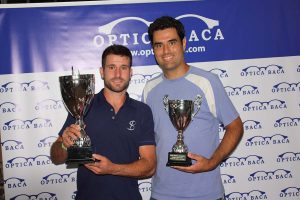 Jordi Muñoz (izquierda), junto a su rival en la final, Pablo Baena.