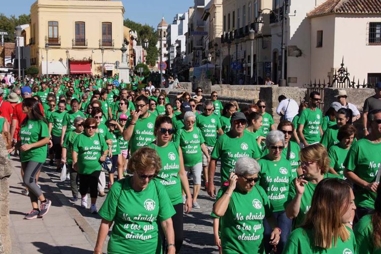 Aroal retoma este domingo la “ X Marcha solidaria contra el Alzheimer”