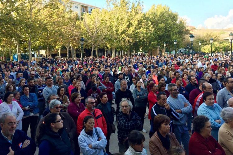 Los vecinos de Campillos y de Teba se encierran de forma indefinida para reclamar al Gobierno la declaración de zona catastrófica tras las inundaciones