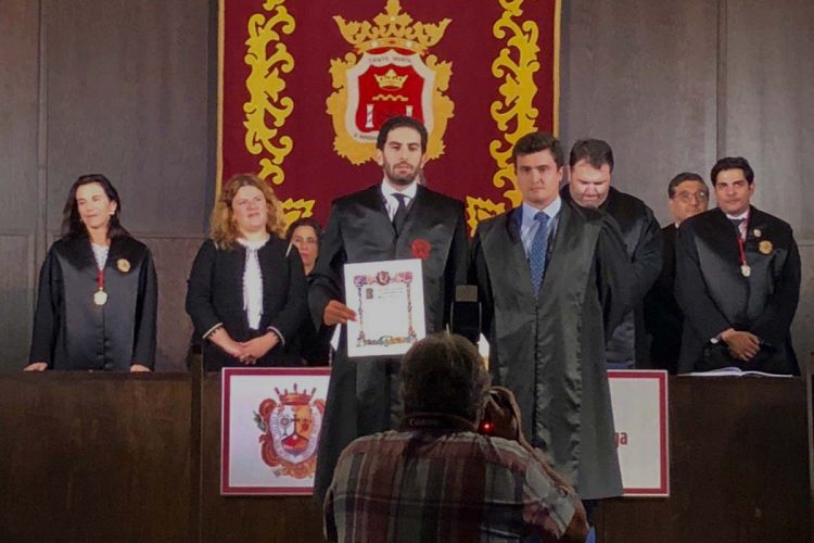 El Colegio de Abogados celebra los actos patronales de Santa Teresa con el juramento de los nuevos letrados rondeños