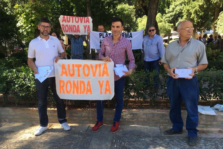 La Plataforma Autovía Ronda Ya hace un llamamiento a 50 alcaldes de la comarca natural para que apoyen esta reivindicación